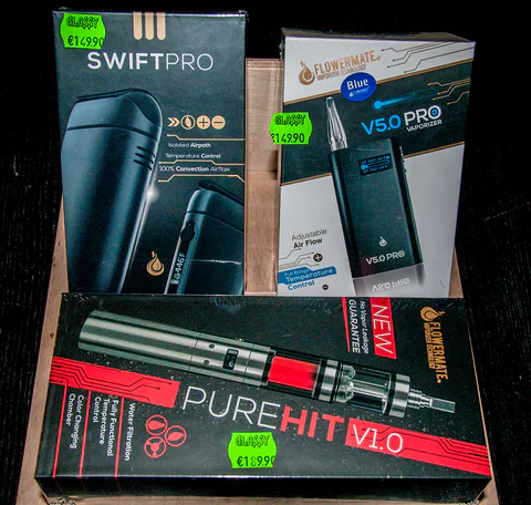 Vaporizer und Zubehör im Verkaufsregal